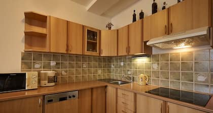 Lovely apartment for 4 people with WIFI, TV, balcony and parking