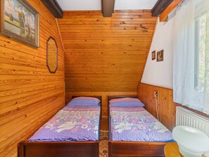 2 bedrooms