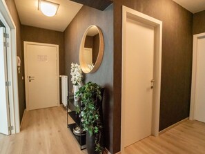 Interior - Cosy apartment for 6 guests with WIFI, TV and pets allowed (Blankenberge)