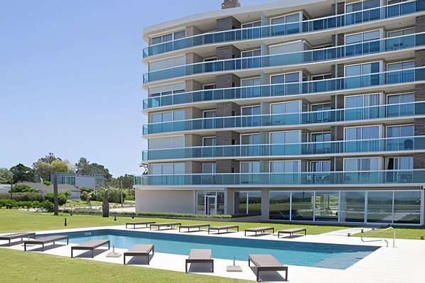 Apartment | Pool | Indoor pool, seasonal outdoor pool