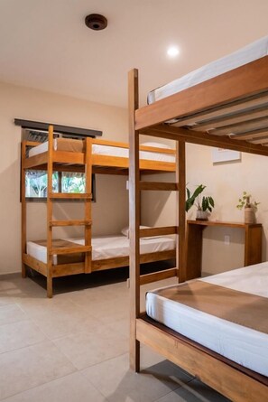 Basic Shared Dormitory, Patio | Laptop workspace, free WiFi - Casa Bokoba Bacalar (Bacalar)