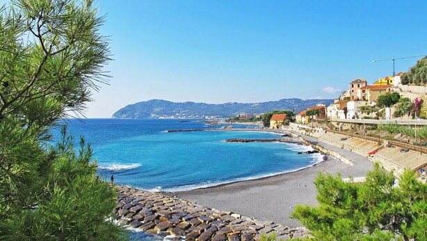 Strand