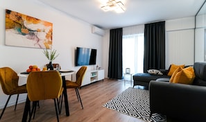 Superior Apartment, Balcony | In-room dining - Sandra (Bucharest)