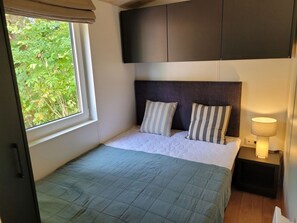 2 chambres, lit de bébé portatif, accès au Wi-Fi (inclus)