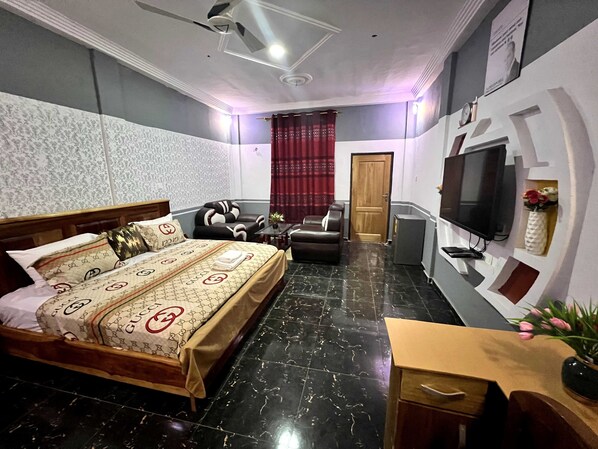 Royal kamer | 1 slaapkamer, luxe beddengoed, donsdekens, pillowtop-bedden