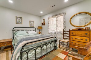 2 bedrooms, WiFi, bed sheets