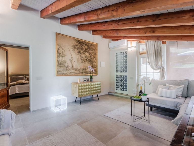 Stunning Private Villa For 8 Guests With Wifi, Private Pool, A/c, Tv, Patio And Pets Allowed - Rio