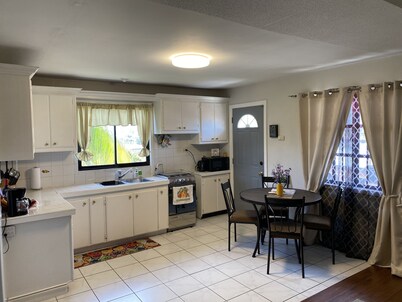 Coconut Drive Urban Oasis, San Fernando