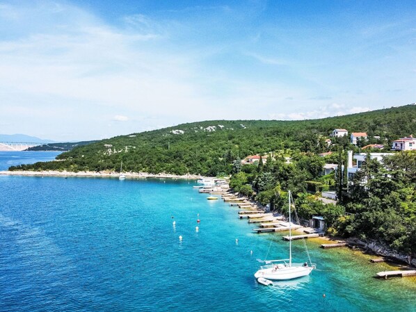 Marina - Beautiful apartment for 4 people with pool, WIFI, A/C, TV and patio (Crikvenica)