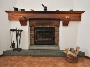 Interior - Beautiful private villa for 6 guests with WIFI, TV and terrace (Mello)