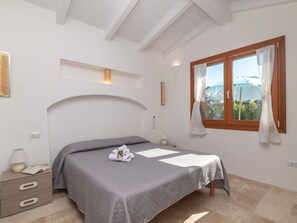 2 Schlafzimmer, Reisekinderbett, kostenloses WLAN