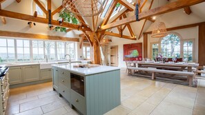 Fridge, microwave, oven, stovetop - Ashworth House - Leafield near Charlbury (Near Charlbury)