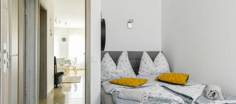 Joli appartement pour 5 personnes avec WIFI, climatisation, TV, balcon et parking