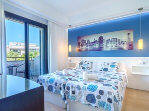 6 bedrooms, travel crib, free WiFi
