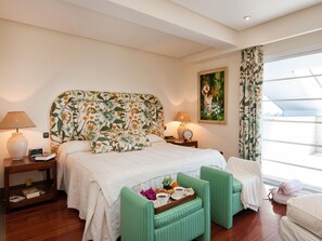 4 Schlafzimmer, Reisekinderbett, kostenloses WLAN