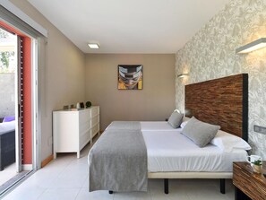 2 Schlafzimmer, Bügeleisen/Bügelbrett, Reisekinderbett, kostenloses WLAN