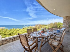 Outdoor dining - Beautiful private villa for 7 people with WIFI, A/C, TV and terrace (Aglientu)