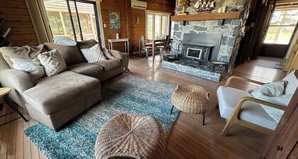 Waterfront - Cozy Baie Chalet