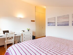 3 slaapkamers, reisbedje, gratis wifi