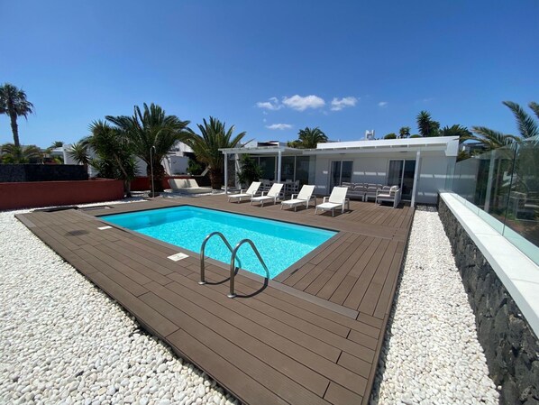 Pool - Stunning  villa for 6 people with A/C, WIFI, private pool, TV and terrace (Playa Blanca)
