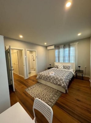 3 chambres, fer et planche à repasser, Wi-Fi gratuit, draps fournis