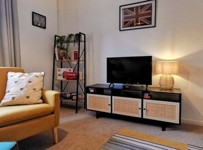 Smart TV - Newly furnished 4BR house in Islington

 (London)