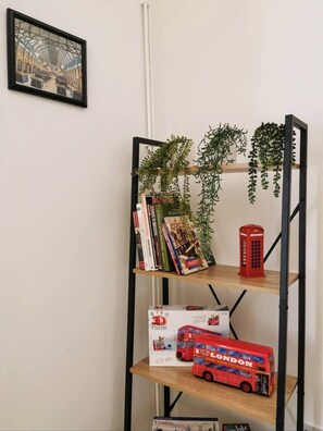 Interior - Newly furnished 4BR house in Islington

 (London)