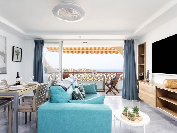 TV - Nice apartment for 6 people with WIFI, TV and terrace (Arona)