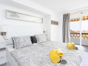 2 habitaciones, cuna de viaje, wifi gratis y ropa de cama 