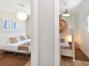 4 bedrooms, travel cot, free WiFi