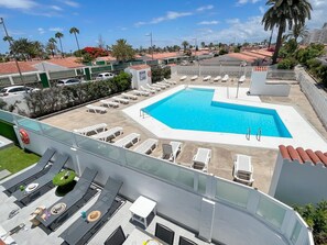 Pool - Nice apartment for 4 people with A/C, WIFI, private pool, TV and patio (Playa Del Ingles)