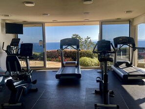 Fitness facility - Breathtaking Ocean View Rancho Palos Verdes California Steps away from Terranea (Rancho Palos Verdes)