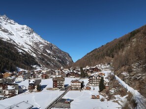 Esterni