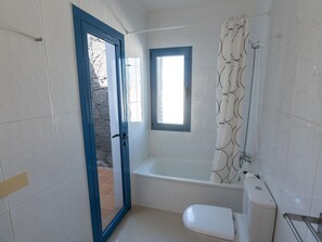 Secador de pelo y toallas