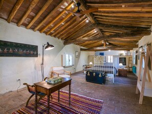 2 室のベッドルーム、旅行用ベビーベッド、WiFi (無料)