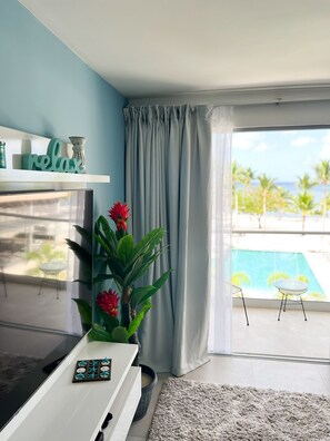 Interior - Ocean Front Apt w/ Pool, Jacuzzi & Grill - Dom Rep (La Romana)