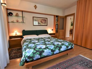 2 habitaciones, cuna de viaje y wifi gratis 