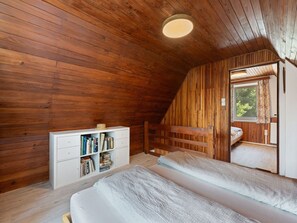 2 室のベッドルーム、WiFi (無料)、ベッドシーツ