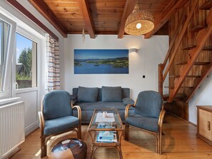 TV, fireplace - Beautiful private villa for 5 guests with WIFI, TV, balcony, pets allowed and panoramic view (Ceský Krumlov)