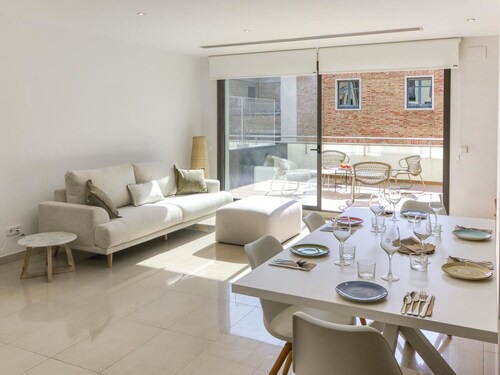 Beautiful  villa for 7 people with WIFI, A/C, TV and terrace