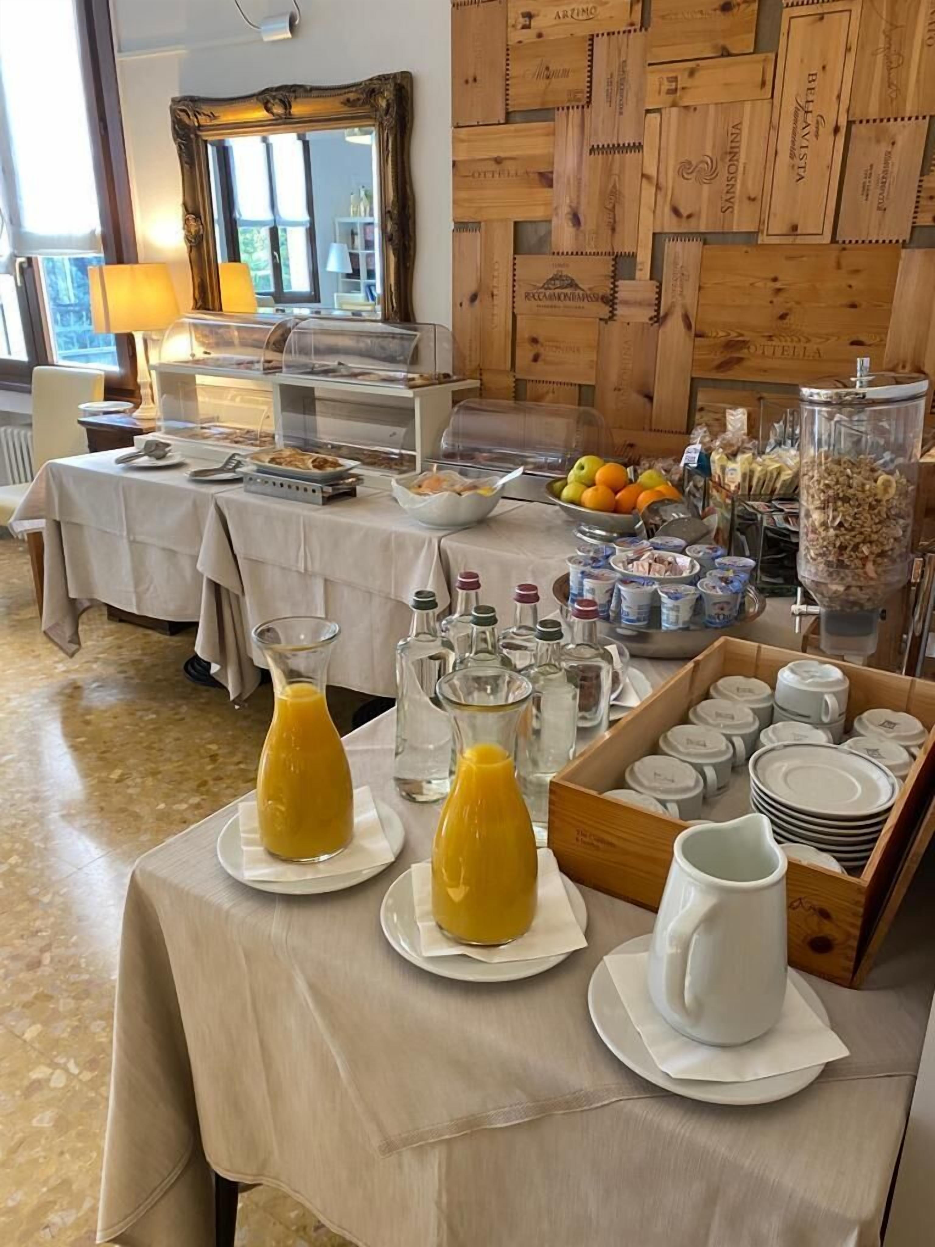 Petit déjeuner buffet compris tous les jours