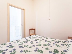 2 chambres, lit parapluie, Wi-Fi gratuit, draps fournis