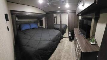 1 Schlafzimmer, Reisekinderbett, kostenloses WLAN, BettwÀsche