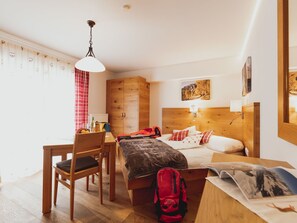 1 habitación, cuna de viaje y wifi gratis 