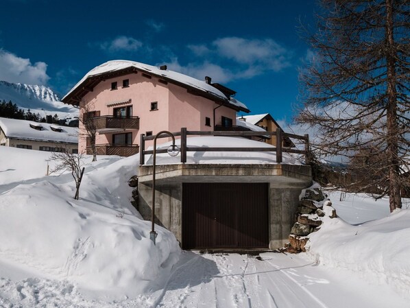 Exterior - Nice apartment for 4 people with WIFI, TV and balcony (Parpan)