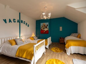 2 habitaciones, cuna de viaje, wifi gratis y ropa de cama