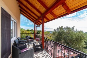 Terrace/patio - Holiday home Joy with pool (Suhovare)