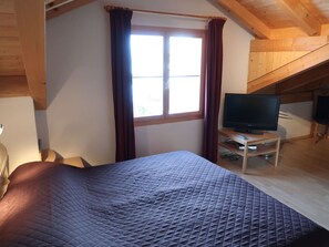 2 bedrooms, free WiFi