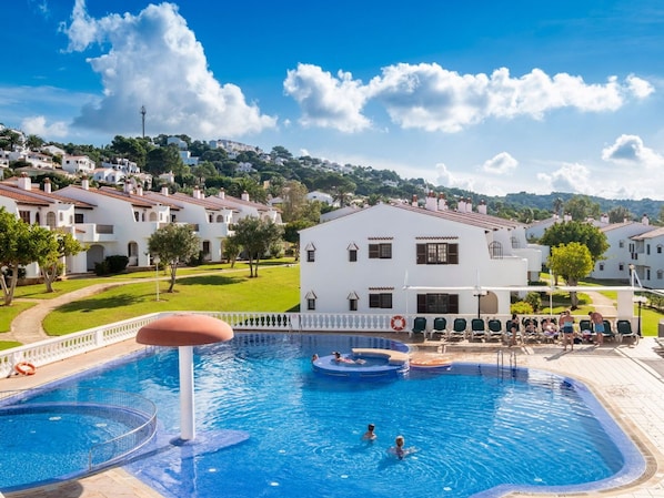 Pool - Nice apartment for 4 guests with pool, WIFI, TV and panoramic view (Alaior)