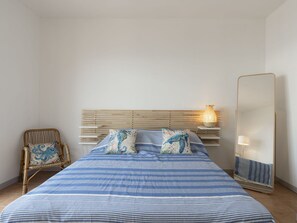 3 室のベッドルーム、旅行用ベビーベッド、WiFi (無料)
